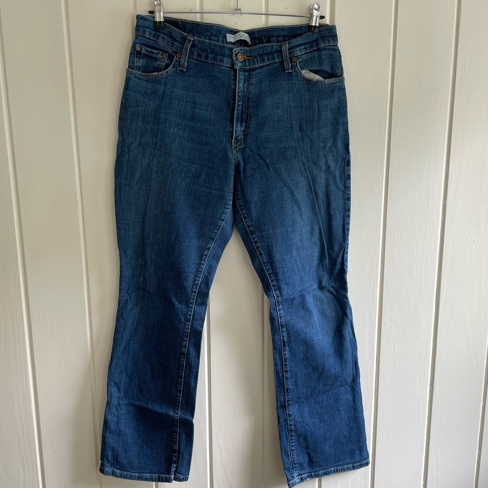 Levi’s relaxed boot cut 550 jean